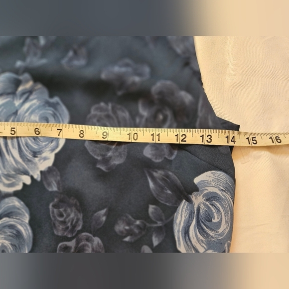 Johnnie M. Womens Blue Floral Sleeveless 2 Button Closure Maxi Dress Size 4 - Picture 7 of 12